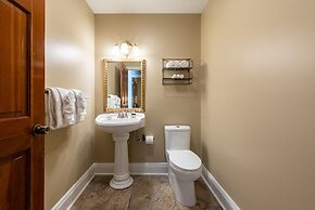 The Manor on St. Philip