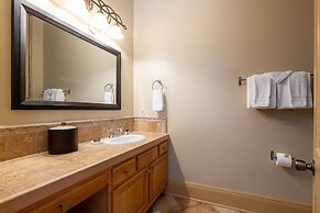 The Manor on St. Philip