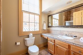 The Manor on St. Philip