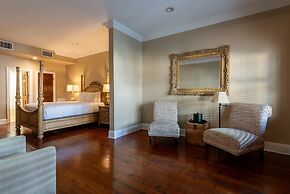 The Manor on St. Philip