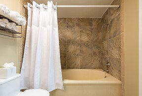 The Manor on St. Philip