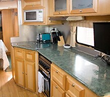 Longford Riverside Caravan Park