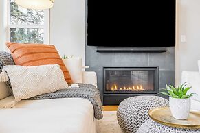 The Gem Estate by Avantstay Modern Farmhouse w/ Lavender Fields + Hot 