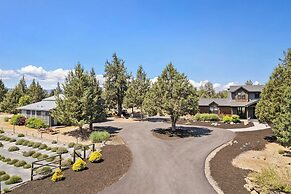 The Gem Estate by Avantstay Modern Farmhouse w/ Lavender Fields + Hot 