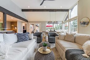 The Gem Estate by Avantstay Modern Farmhouse w/ Lavender Fields + Hot 