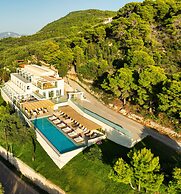 Myzith Luxury Suites