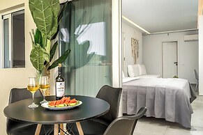 Myzith Luxury Suites