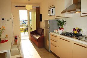 Comfortable one Bedroom Apartment Close to the Beach