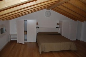 Stunning 3 Bedroom Apartment With Swimming Pool