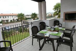 Luminous Flat With Attic in a Residence With Pool