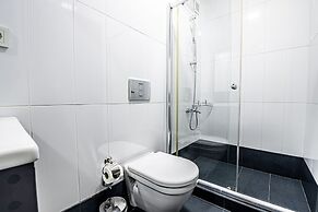 Room-luxury Historical Hotel Room in Sul