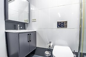 Room-luxury Historical Hotel Room in Sul