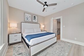 New Listing! Luxury Home, Sleeps 10 w/ Shared Pool