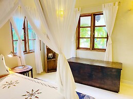 Allamanda Oleander Suite by YourHost