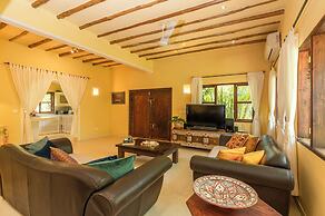 Allamanda Oleander Suite by YourHost