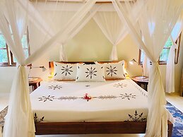 Allamanda Oleander Suite by YourHost