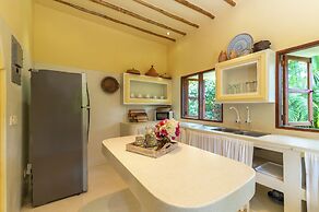 Allamanda Oleander Suite by YourHost