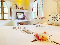Allamanda Oleander Suite by YourHost