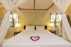 Allamanda Oleander Suite by YourHost