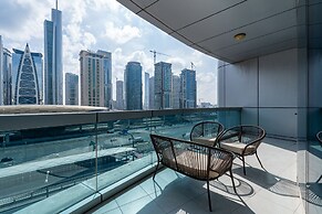 Dubai Marina - Stunning Huge 4 Bedroom Apts Near JBR - Gym - Pool - Pa
