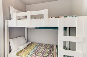 0607 Just Beachy by Atlantic Towers