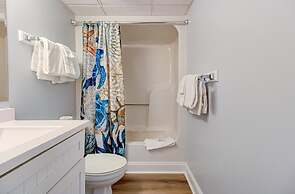 0705 Palms That Sway by Atlantic Towers