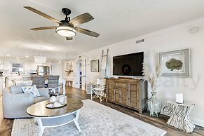 202 Atlantis 2 Bedroom Condo by RedAwning