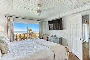 202 Atlantis 2 Bedroom Condo by RedAwning