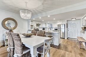 202 Atlantis 2 Bedroom Condo by RedAwning