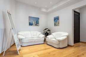 Acropolis Elegant Penthouse