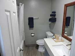 Coachman's Inn & Suites