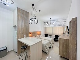 This Studio is Located in the Historic and Cultural Neighborhood of Sa