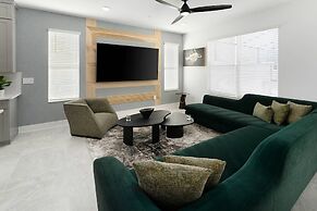 Vor5346aa: 5 Bed, Gamer's Paradise, Pool