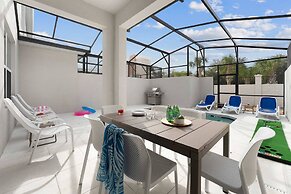 Vor5334aa: 4 Bed, Volcano Adventure, Pool