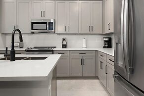 Vor5334aa: 4 Bed, Volcano Adventure, Pool