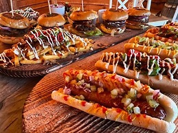 Silverwood Luxury Lodge Resort