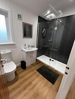 Silverwood Luxury Lodge Resort