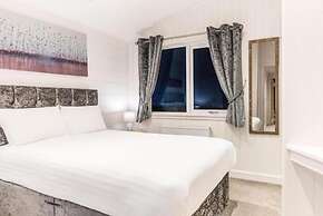 Silverwood Luxury Lodge Resort