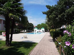 Relaxing Apartment With Garden and Pool