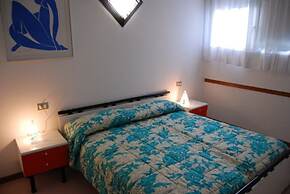 Relaxing Apartment With Garden and Pool