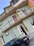 Palazzina Marigia Su Due Livelli Vicino Al Mare - Climatizzata - Wi-fi