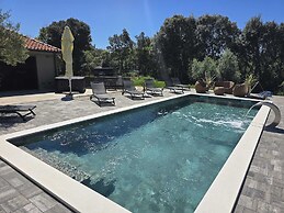 Olive Garden Paradise with Swimming pool