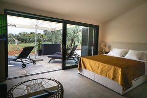 Olive Garden Paradise with Swimming pool