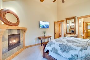 Spacious Cle Elum Cabin on Golf Course w/ Hot Tub!