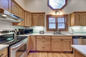 Mountain-view Cabin in Maggie Valley w/ Foosball!