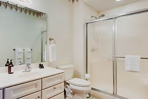 Mountain-view Cabin in Maggie Valley w/ Foosball!