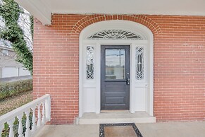 15 Mi to Amish Village: Cozy Lancaster Apt!