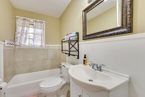 Baton Rouge Vacation Rental w/ Yard: 10 Mi to Lsu!