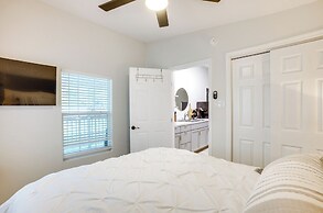Peaceful Montgomery Vacation Rental w/ Porch!