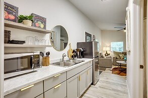 Peaceful Montgomery Vacation Rental w/ Porch!